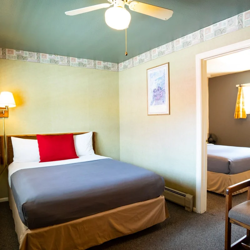 Getting to Silverton — Triangle Motel